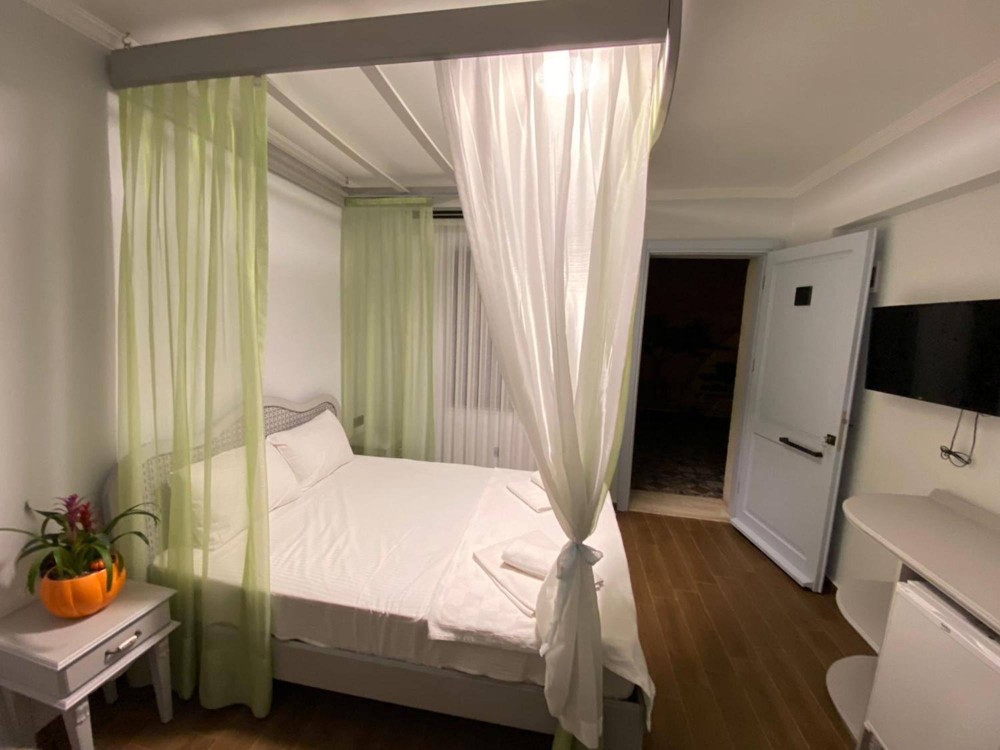 Mara Koeyici Bed & Breakfast Çeşme Luaran gambar